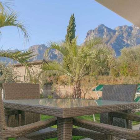 Oleeva Apartment Riva del Garda Eksteriør bilde